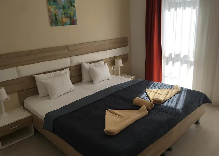 Pallone מלון באלאטונפורד